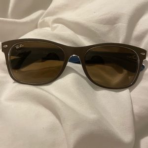 RAYBAN wayfarers sunglasses